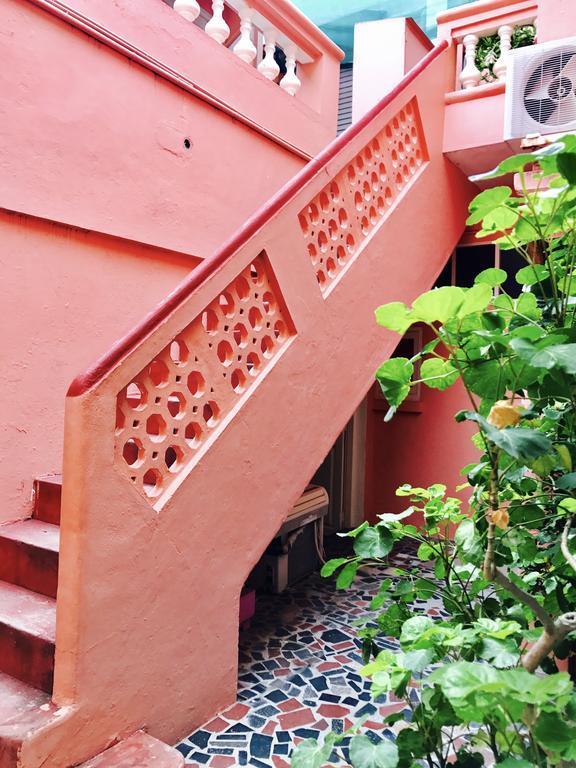 The French Villa Pondicherry Bagian luar foto