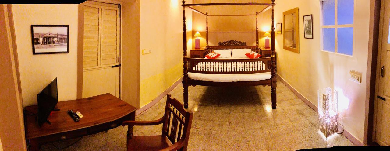 The French Villa Pondicherry Bagian luar foto